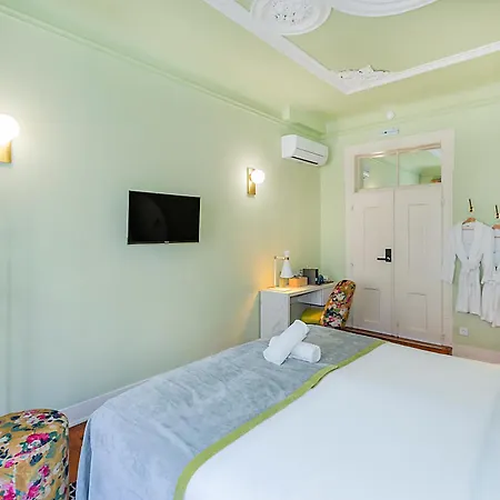Lr Guest house